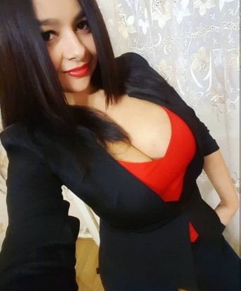 Сексуальная брюнетка приглашает в гости желающих окунуться в мир страсти и наслаждения. Расслабься и погрузись в океан удовольствия в моих объятиях. Фото настоящие, без обмана! 15567, 1999 лет